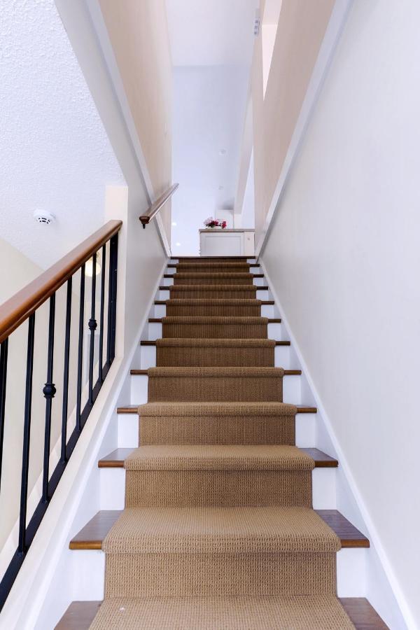 Lovely 3 Bedroom Port Moody Spacious Home 6 People Free Parking מראה חיצוני תמונה
